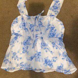 Floral Blue and White Top Small